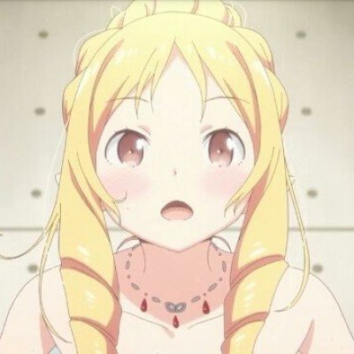 小伙为省钱在绿化带摘花送媳妇